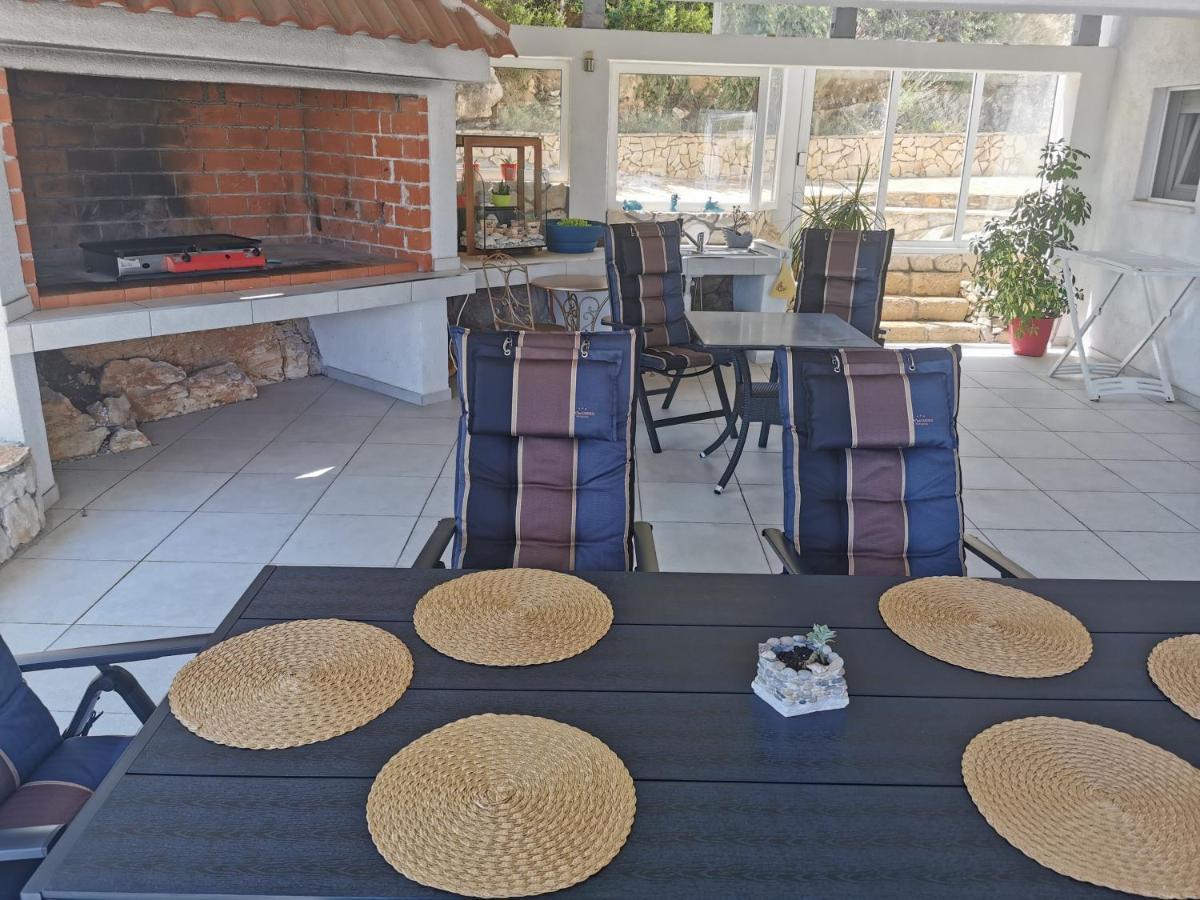 Luxury Apartment Prestige Villa Bellevue Vis Bagian luar foto