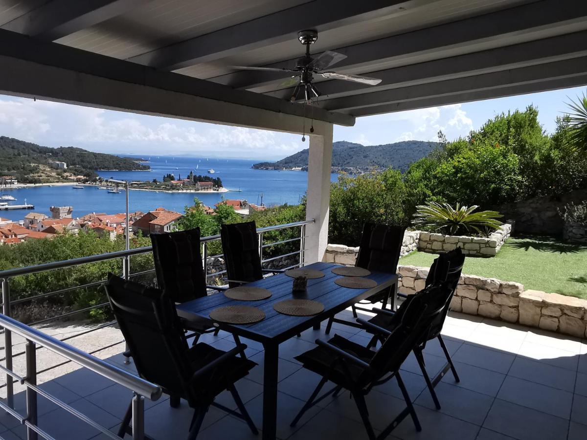 Luxury Apartment Prestige Villa Bellevue Vis Bagian luar foto