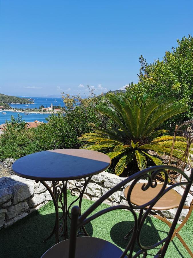 Luxury Apartment Prestige Villa Bellevue Vis Bagian luar foto