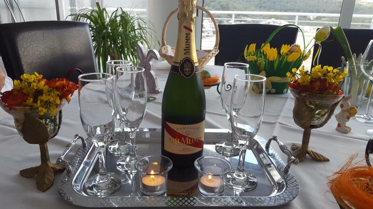Luxury Apartment Prestige Villa Bellevue Vis Bagian luar foto